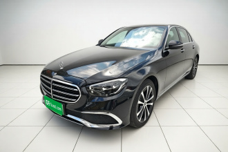 奔驰E级新能源 2022款 改款二 E 350 e L 插电式混合动力轿车