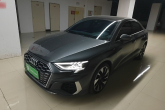 奥迪A3 2023款 改款 A3L Limousine 35 TFSI 时尚运动型
