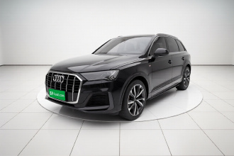 奥迪Q7 2023款 55 TFSI quattro S line运动型
