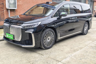 岚图汽车 岚图梦想家 2025款 PHEV 四驱尊贵乾崑版