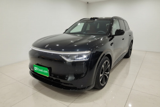 鸿蒙智行 问界M8 2025款 增程 Ultra版 53.4kWh 5座版 (192线激光雷达）