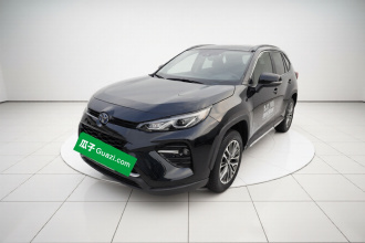 丰田 威兰达 2023款 双擎 2.5L E-CVT四驱尊贵版