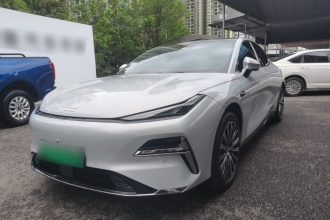 吉利银河 银河星耀8 2025款 130km EM-i 旗舰版