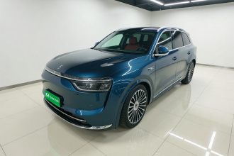 鸿蒙智行 问界M8 2025款 增程 Ultra版 53.4kWh 5座版 (192线激光雷达）