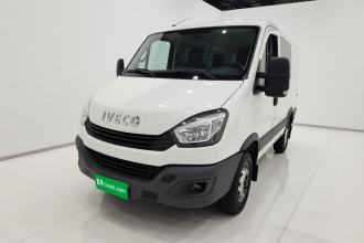 依维柯欧胜 2020款 2.3T 手动超瑞短轴低顶低功F1A