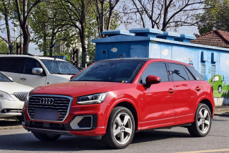 奥迪Q2L 2021款 35 TFSI 时尚致雅型