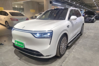 鸿蒙智行 问界M8 2025款 增程 Ultra版 53.4kWh 5座版 (192线激光雷达）