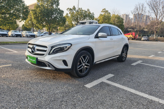 奔驰GLA 2016款 GLA 220 4MATIC 时尚型