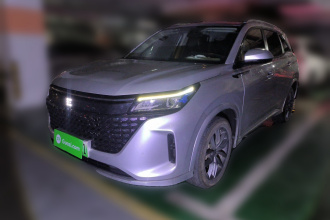 蓝电E5 2023款 1.5L DE-i 100KM畅享型 7座