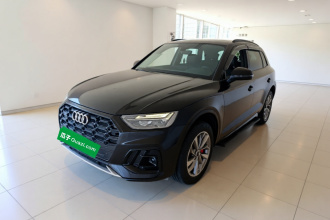 奥迪Q5L 2025款 40 TFSI 豪华动感型