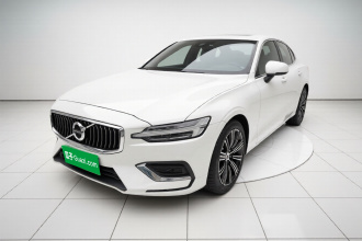 沃尔沃S60 2022款 B4 智远豪华版