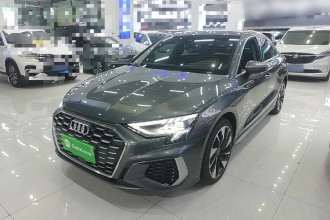 奥迪A3 2024款 A3L Limousine 35 TFSI 时尚运动型