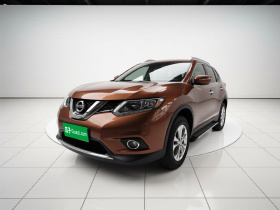 日产 奇骏 2015款 2.0L CVT舒适MAX版 2WD