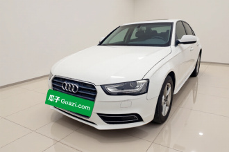 奥迪A4L 2016款 30 TFSI 典藏版 自动舒适型