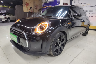 MINI 2023款 改款 1.5T COOPER 艺术家 五门版