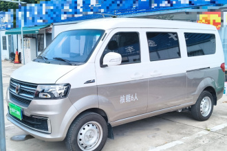 金杯 小海狮X30 2024款 1.5L 财富型客车 5/6/7座 前置空调