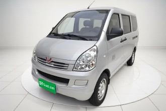 五菱汽车 五菱荣光S 2023款 1.5L 基本型 5/7座