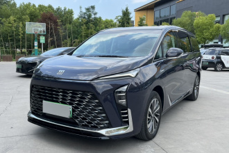 别克GL8新能源 2026款 陆尊 奢享版
