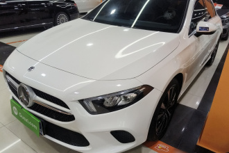 奔驰A级(进口) 2022款 A 200 动感型