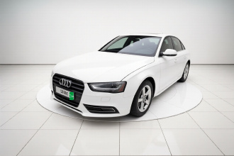 奥迪A4L 2016款 30 TFSI 典藏版 自动舒适型