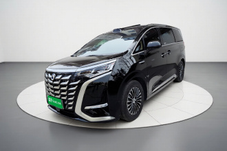 腾势D9 2025款 DM-i 智驾版 1020 四驱尊享型