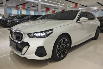 宝马5系 2025款 530Li 领先型 M运动套装