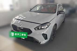 宝马2系 2025款 225L M运动曜夜套装