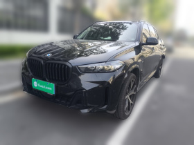 宝马X5 2023款 xDrive 30Li 尊享型M运动曜夜套装