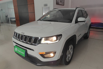 Jeep 指南者 2019款 220T 自动家享版