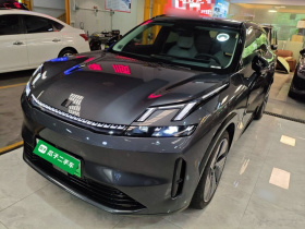 领克08 EM-P 2023款 220km 四驱性能Halo