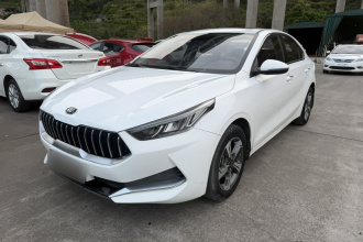 起亚K3 2020款 1.5L CVT新锐天窗版