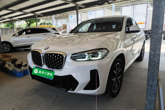 宝马X4 2022款 xDrive 25i M运动套装