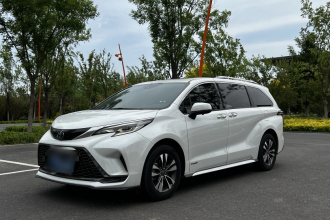 丰田 格瑞维亚 2023款 2.5L混动 豪华版