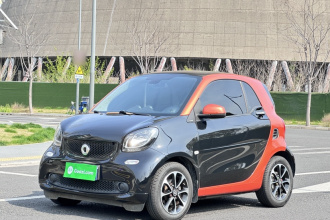 smart fortwo 2015款 1.0L 52千瓦硬顶激情版