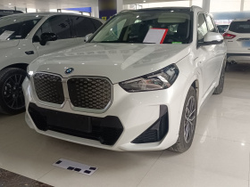 宝马iX1 2023款 eDrive25L M运动套装