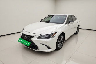 雷克萨斯ES 2021款 200 卓越版