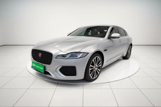 捷豹XFL 2024款 2.0T P250 两驱尊享豪华版