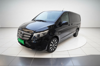 奔驰 威霆 2023款 2.0T 商务版 7座