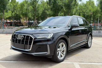 奥迪Q7 2021款 45 TFSI quattro S line运动型