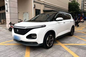 宝骏RM-5 2019款 1.5T CVT 24小时在线豪华型 6座
