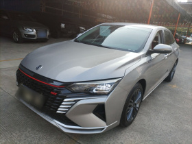 东风风神 奕炫MAX 2021款 1.5T 超炫潮爸版