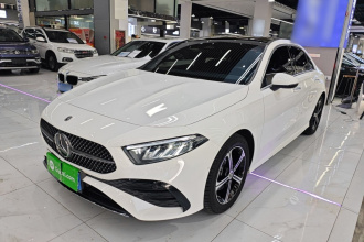 奔驰A级 2024款 A 200 L 时尚型