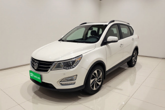 宝骏560 2016款 1.8L 手动豪华型