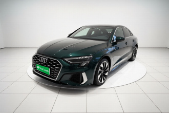 奥迪A3 2024款 A3L Limousine 35 TFSI 时尚运动型