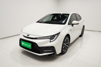 丰田 雷凌 2023款 智能电混双擎 1.8L 运动版
