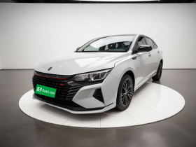 东风风神 奕炫MAX 2021款 1.5T 超酷潮爸版