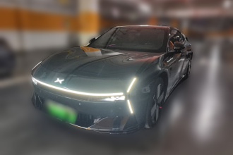 小鹏P7 2025款 702 长续航 Ultra