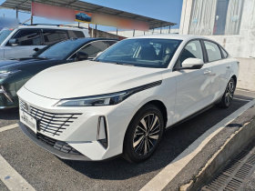 长安 逸动PHEV 2025款 智慧新蓝鲸 145KM 高能版