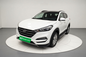 现代 途胜 2015款 1.6T 双离合两驱智能型