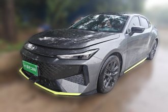 长安UNI-V 2024款 1.5T 尊贵型